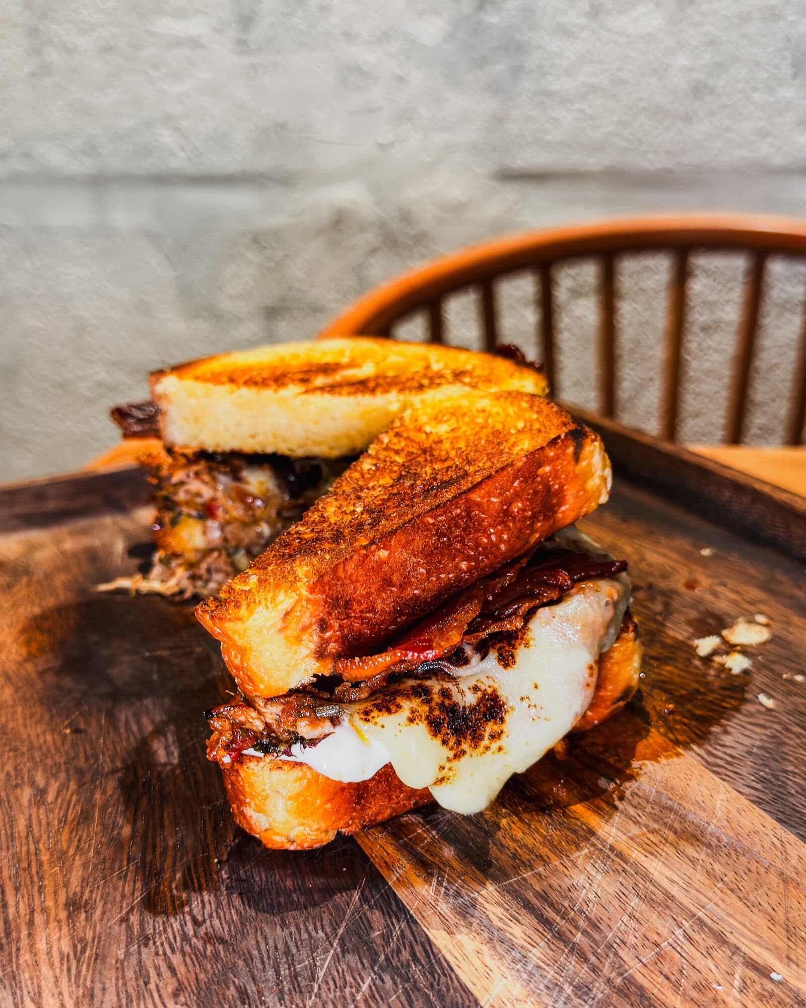 Porky sandwich cross-section on a tray